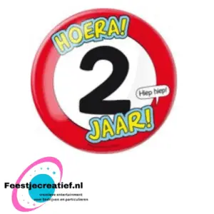 Button XL "hoera 2 jaar"