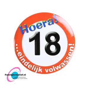 Button klein "Hoera! 18 ...eindelijk volwassen!"